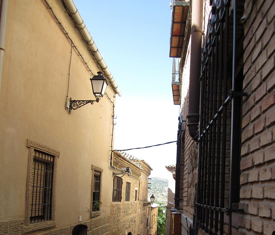 Toledo Alley View Photograph by John Shiron