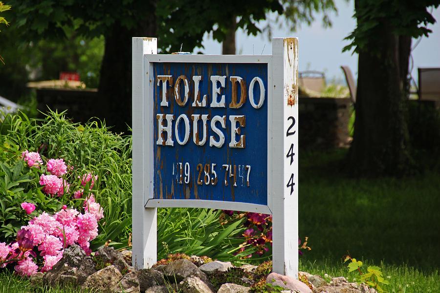 Toledo House Sign Photograph by Michiale Schneider