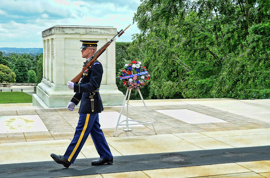 Tomb of the Unknown Soldier # 3 Photograph by Allen Beatty