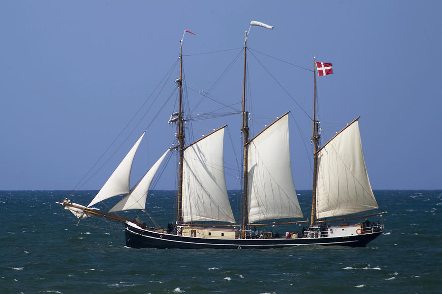 Topgallant Schooner Photograph by Wedigo Ferchland