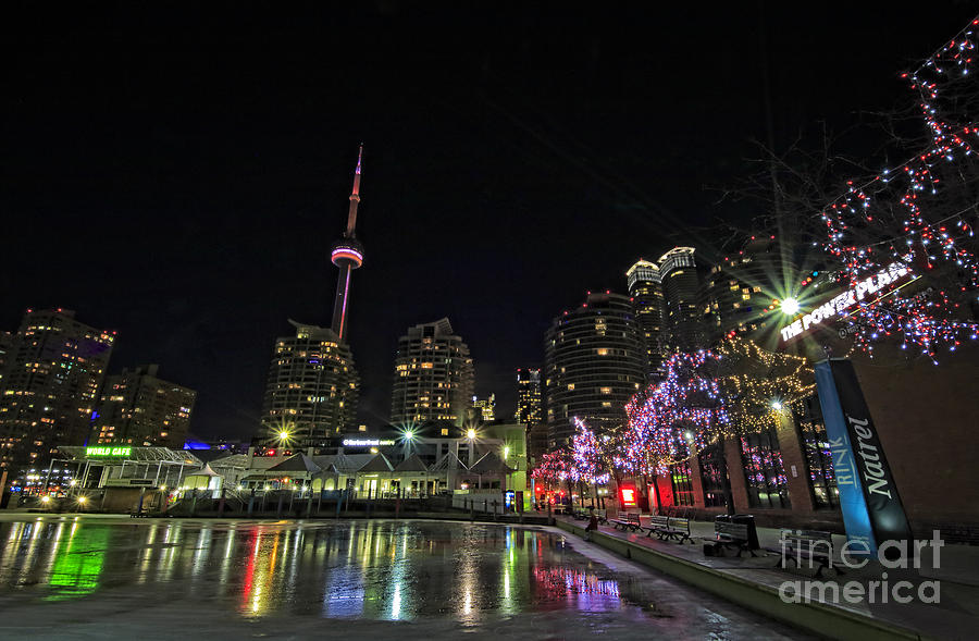 Toronto Warm Christmas Eve Skating Rink Photograph by Charline Xia