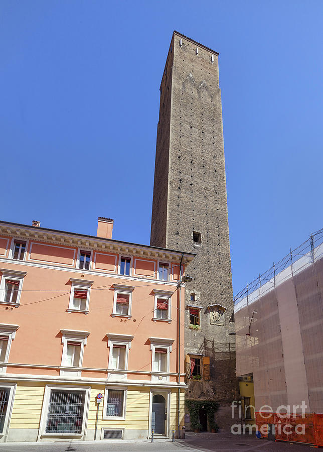 Torre Prendiparte, Towers Of Bologna Emilia Romagna Italy Photograph By ...