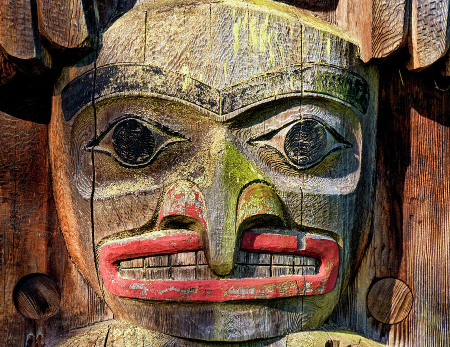 Totem Pole Detail - Eagle Photograph by Peggy Collins
