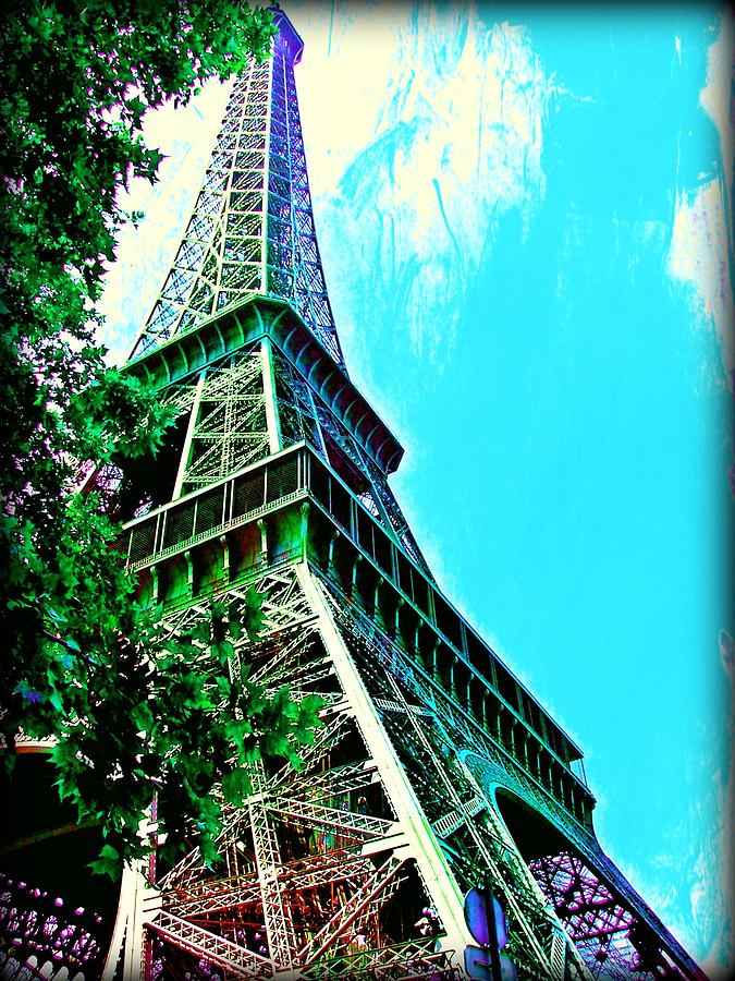 Tour Eiffel avec arbre Photograph by Christine Paris