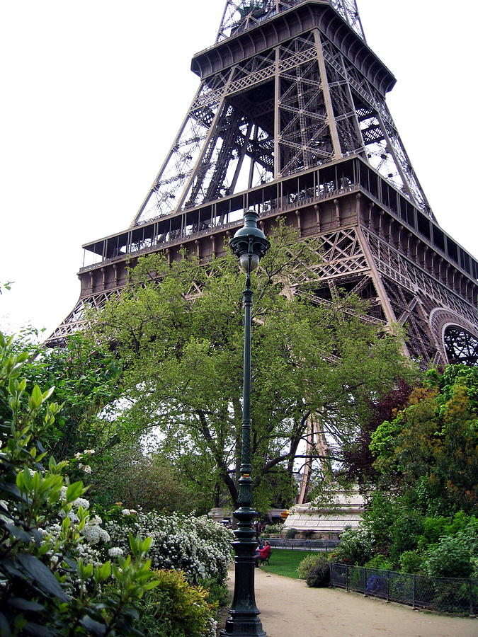 Tour Eiffel Photograph by Suzanne Krueger