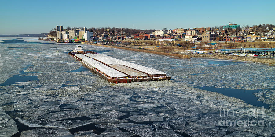 Towboat Cooperative Venture on the icy Mississippi River Photograph by Garry McMichael