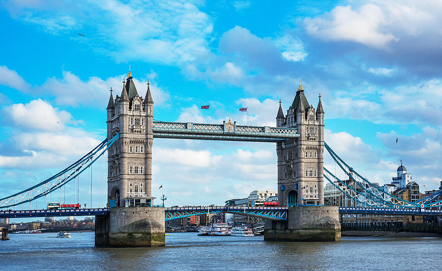 Tower Bridge Photograph by Don Jose Romulo Davies - Pixels