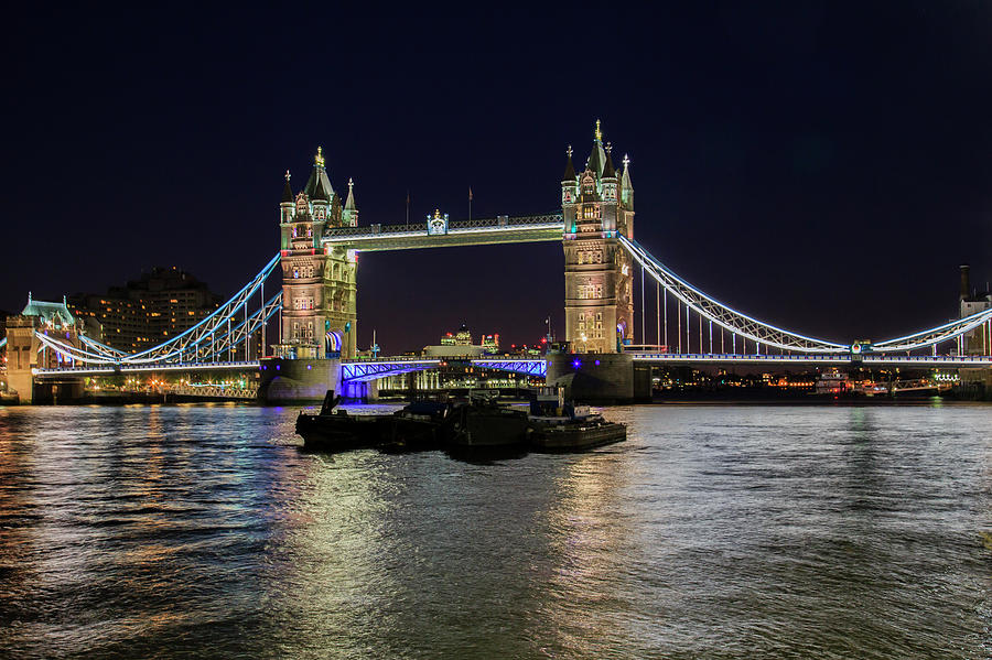 Tower Bridge Photograph by Gary Hall