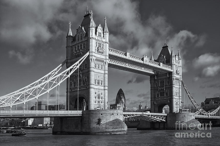 Tower Bridge II Photograph by Clarence Holmes