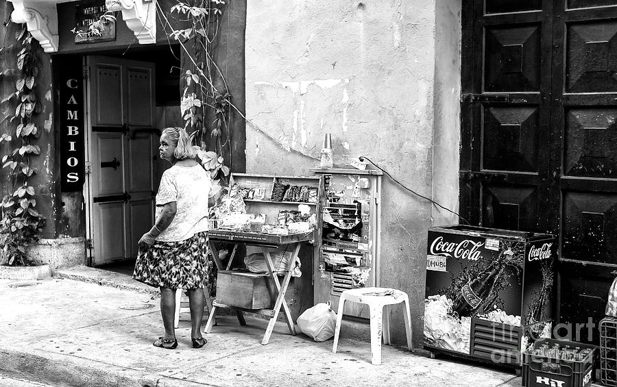 Trabajo en Cartagena Photograph by John Rizzuto