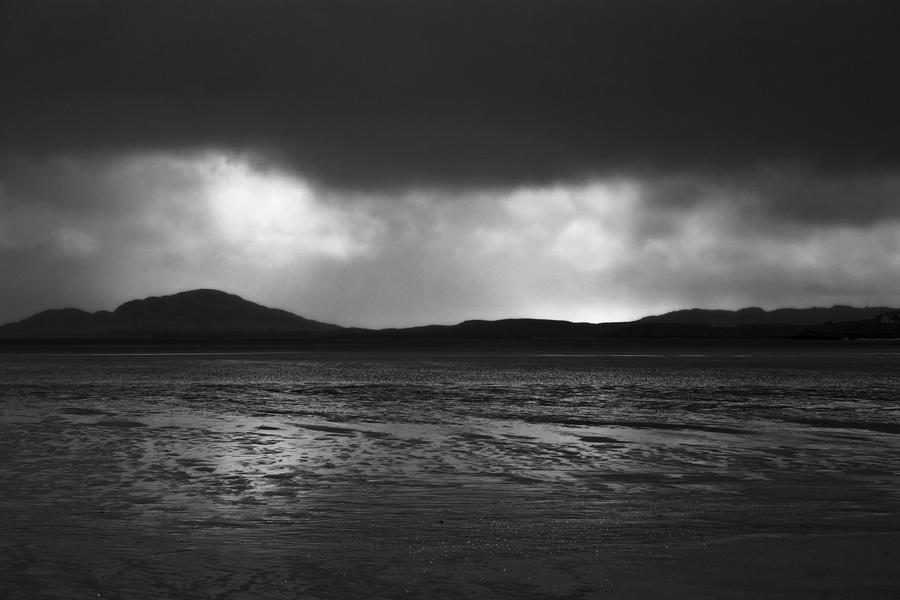 Black And White Photograph - Traigh Mhor by David Taylor