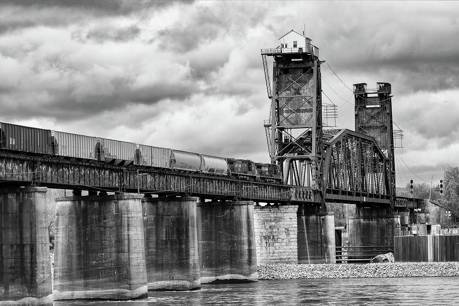 Train Crossing Chickamauga Dam Bridge bw Photograph by Jerry Fornarotto