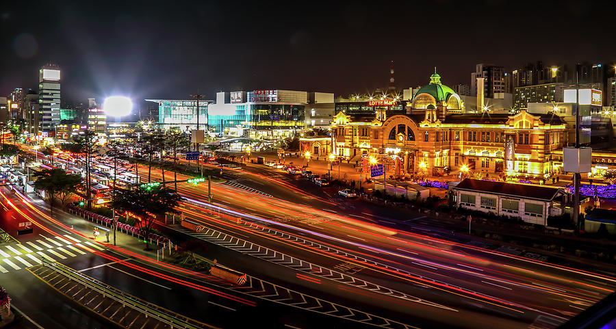 Train Station In Seoul Photograph by Hyuntae Kim