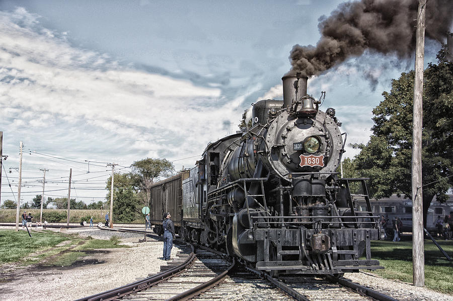 Trains Steam Engine 1630 Photograph by Thomas Woolworth