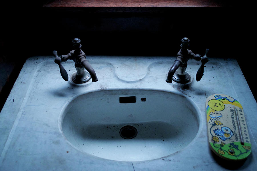 Trains Vintage Sink Mixed Media by Thomas Woolworth