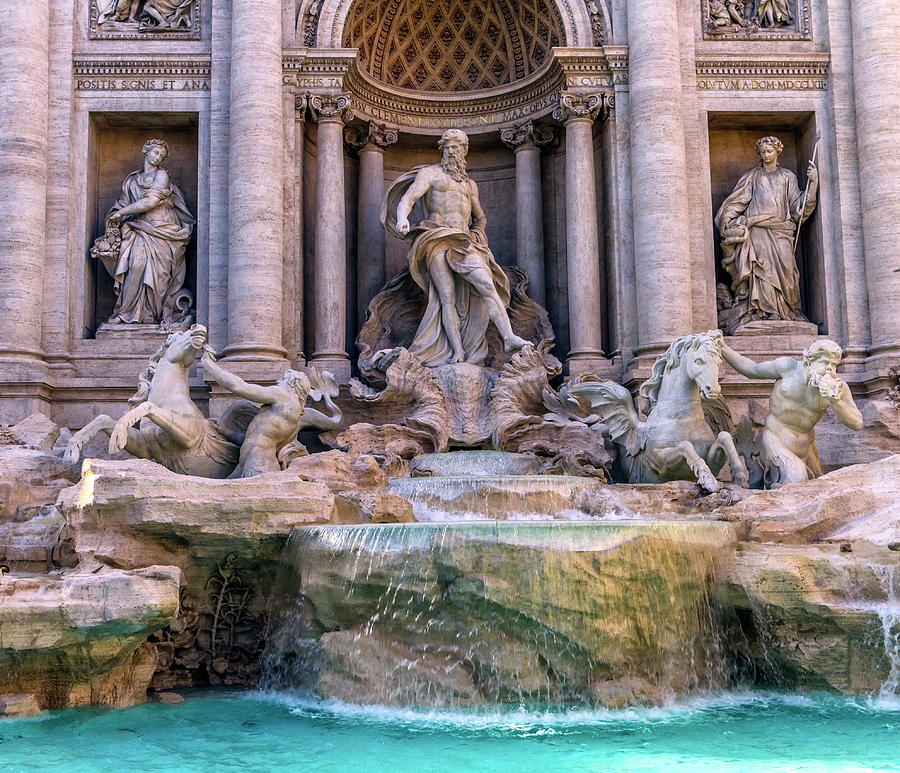 Trevi Fountain, Roma, Italy Photograph