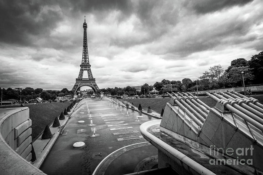 Trocadero Fountains and Eiffel Tower, Paris France Photograph by Liesl Walsh