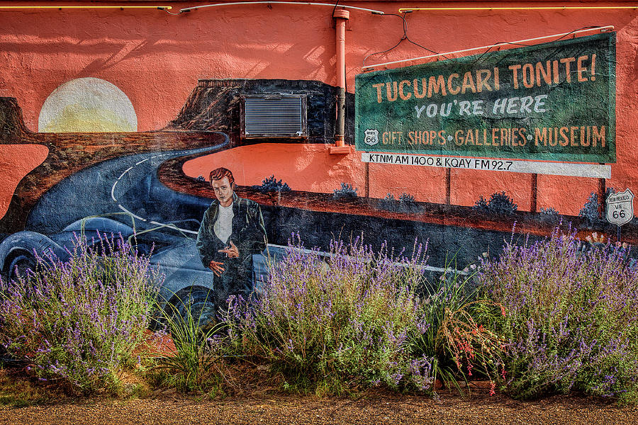 Tucumcari Tonight Photograph by Diana Powell
