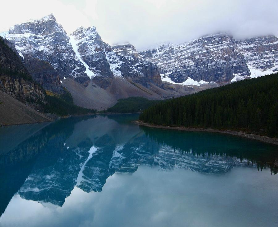 Turquoise reflection at Moraine Lake Photograph by Jetson Nguyen