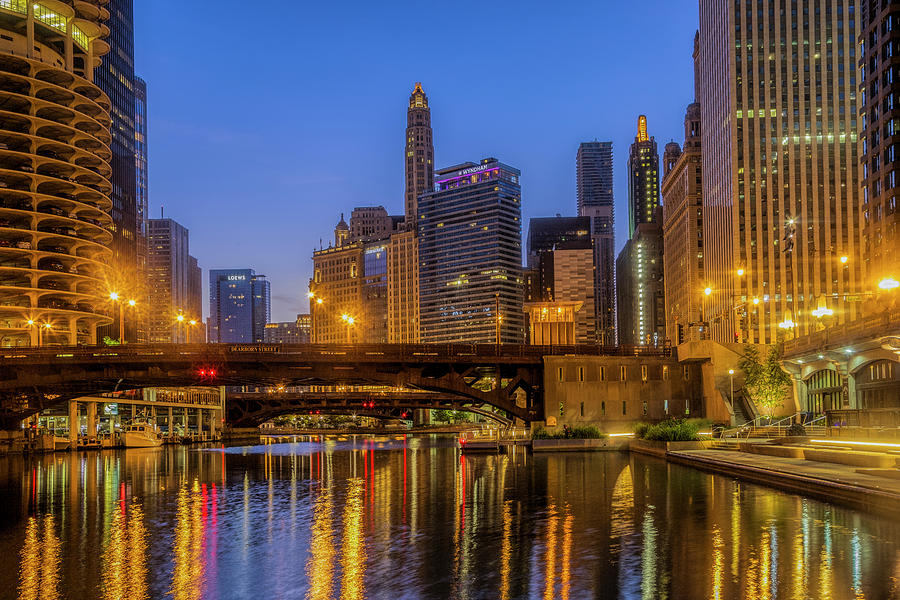 Twilight Chicago River Photograph by Lindley Johnson