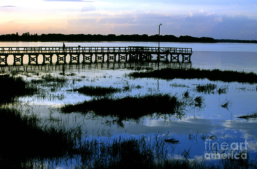 Twilight On Lake Mineola in Clermont Florida Photograph by William Kuta