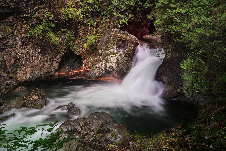Waterfall Photograph - Twin Falls by Alan W