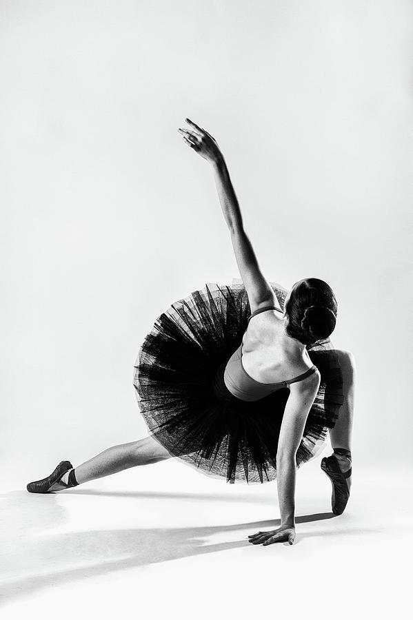 Twisting on Pointe Photograph by Monte Arnold