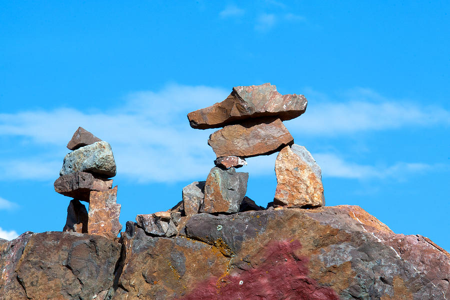 Nature Photograph - Two inukshuk by Ivan SABO
