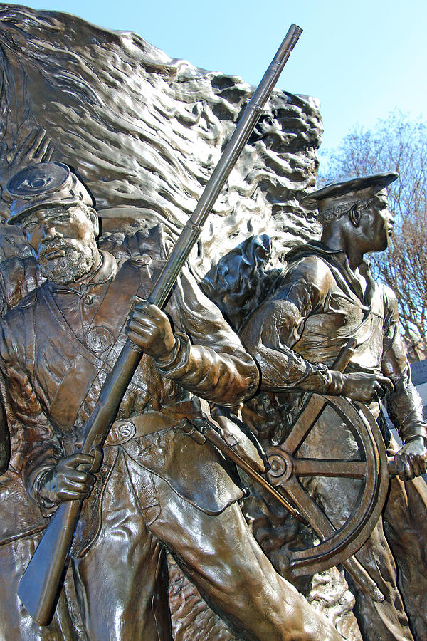 Two Soldiers Of The The African American Civil War Memorial -- The Spirit Of Freedom Photograph by Cora Wandel