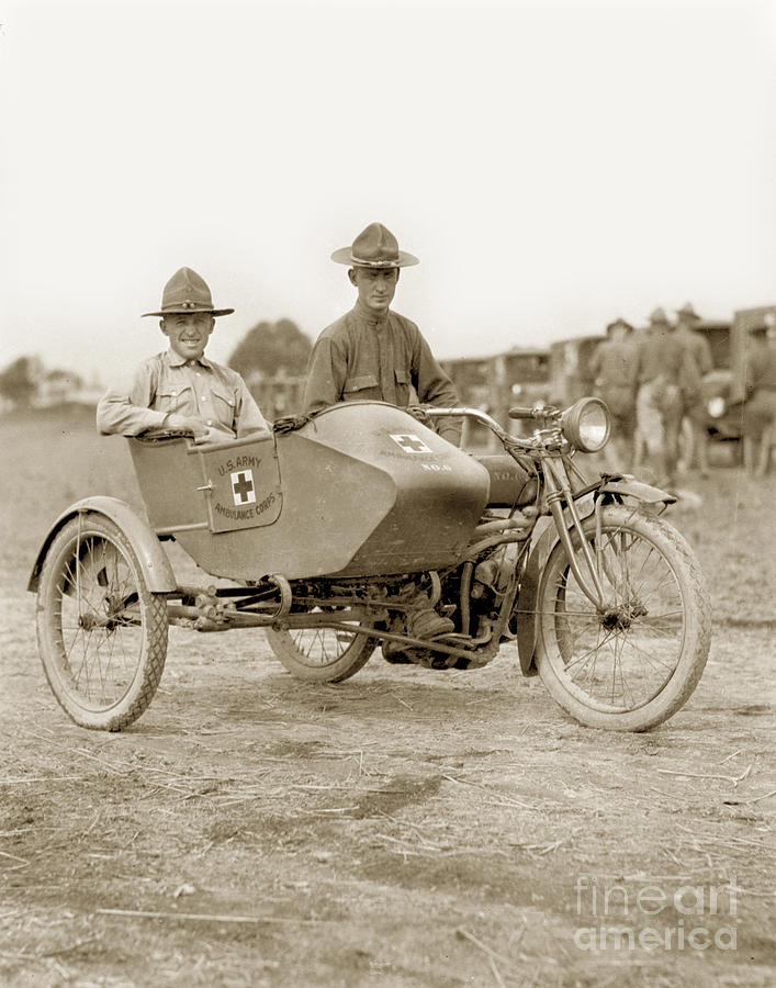 Photograph Vintage US  ARMY Motorcycle & Sidecar 1917 WWI  8x10 