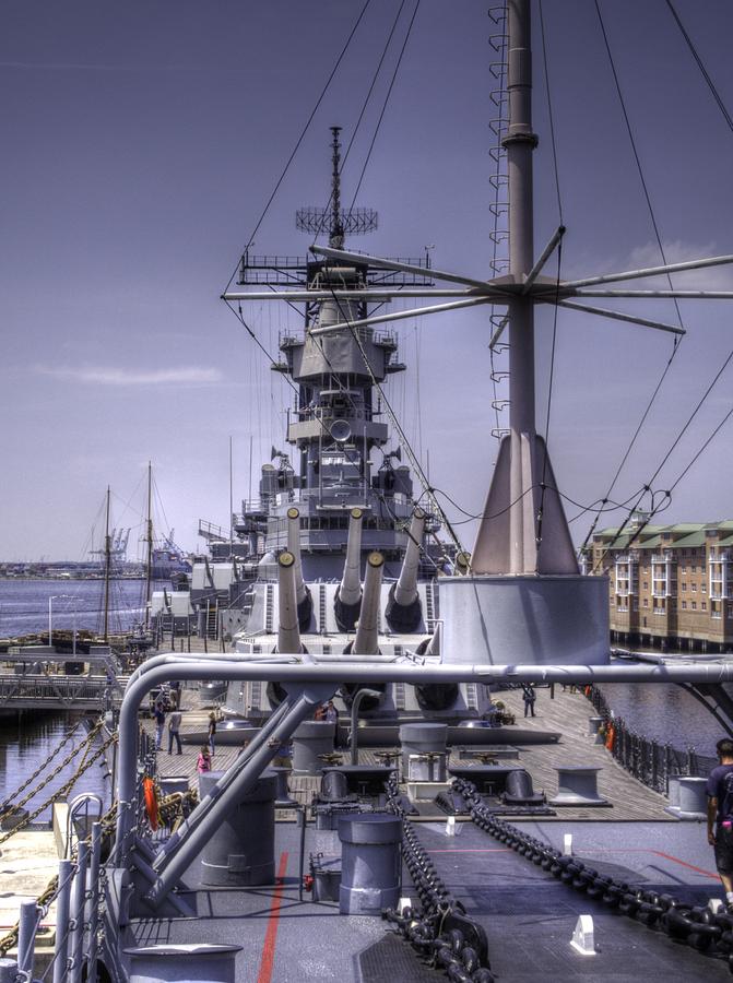 U S S Wisconsin B B - 64 V9 Photograph By John Straton - Fine Art America