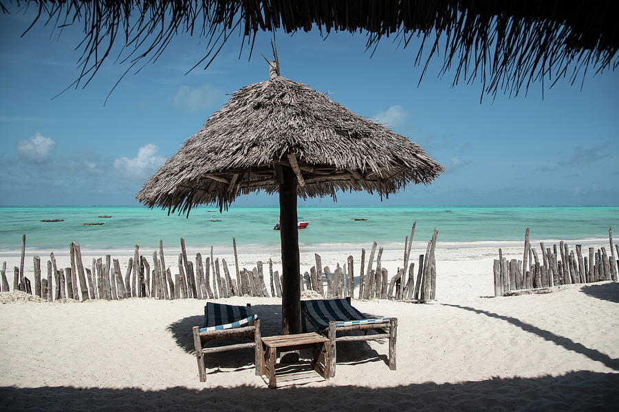 Uhuru Beach Lodge Zanzibar - notkak by Gareth Pickering Uhuru Beach Lodge Zanzibar - notkak by Gareth Pickering