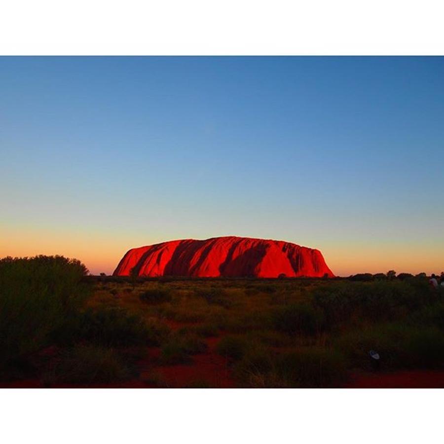 Nature Photograph - Uluru 【australia】
outback by Takumi Ikoma