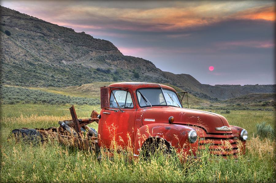 Under Smokey Skies Photograph by Michael Morse - Fine Art America