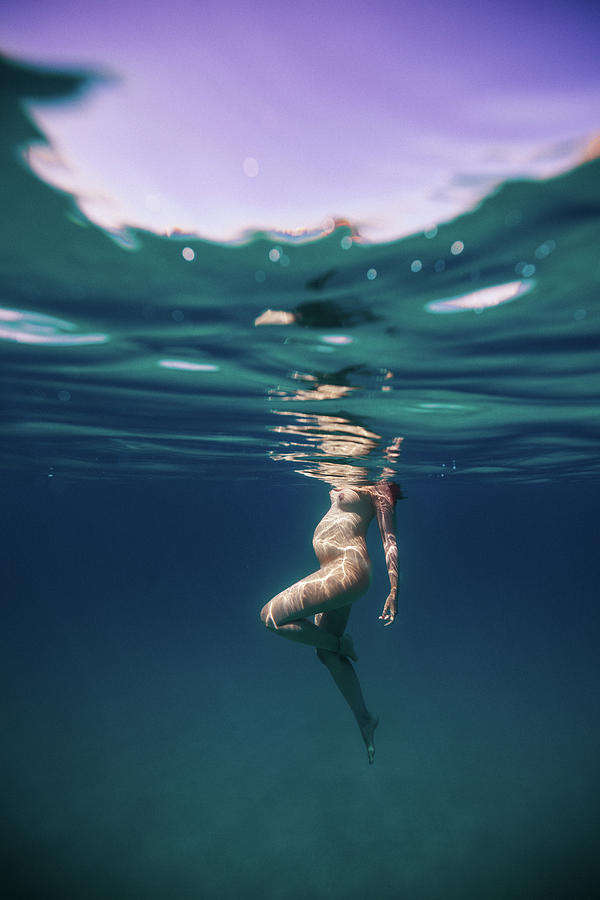Underwater Pregnant Photograph by Gemma Silvestre