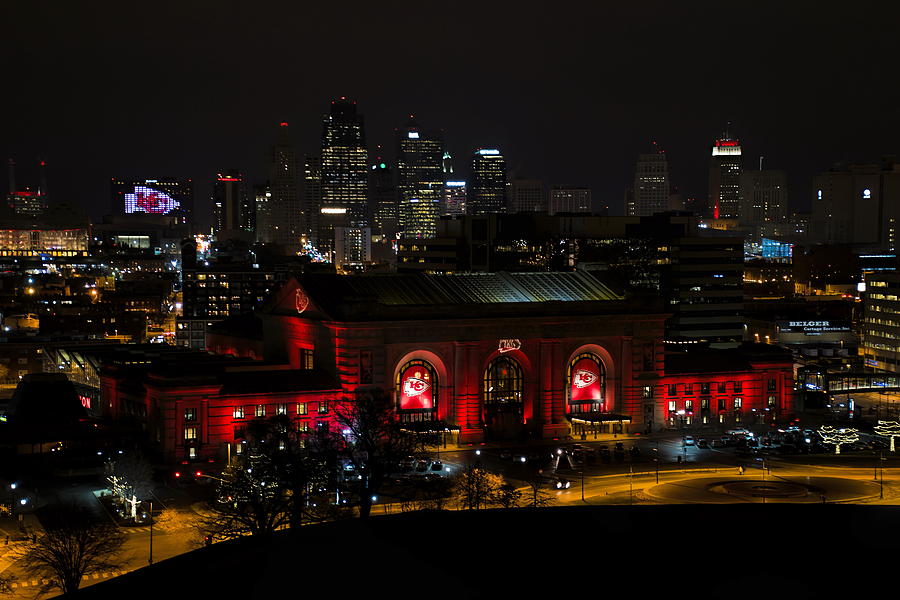 Union Station in Chiefs Red Photograph by Alan Hutchins