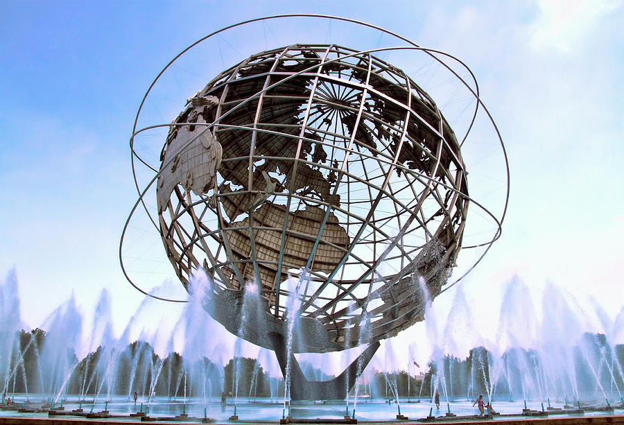 Unisphere with Fountains Photograph by Bob Slitzan