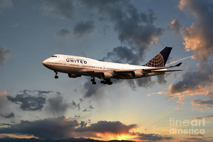 United Boeing 747-422 Digital Art by Airpower Art
