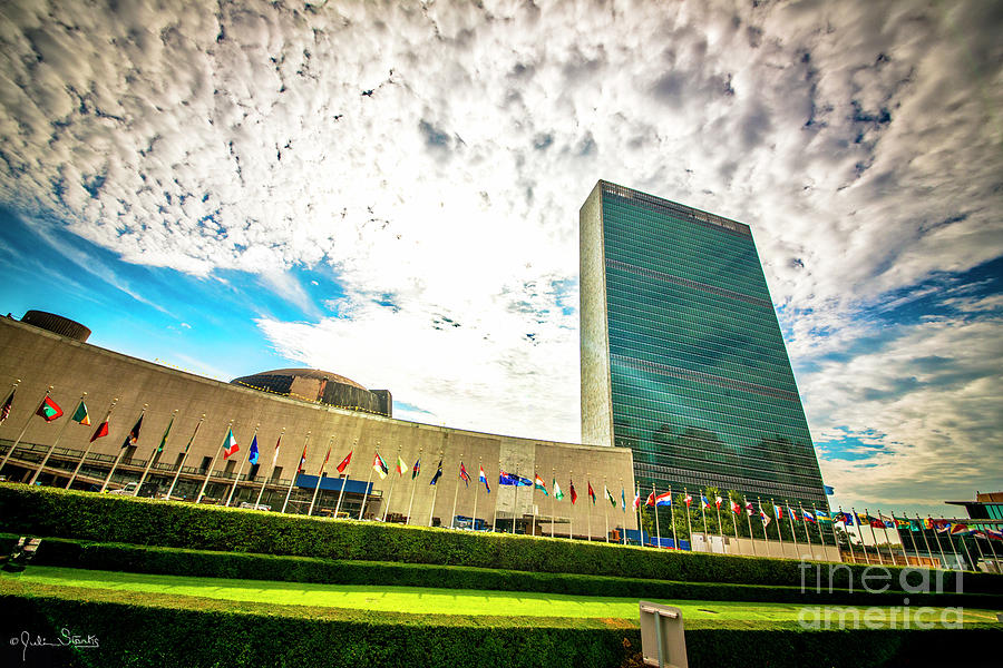 United Nations Headquarters Photograph