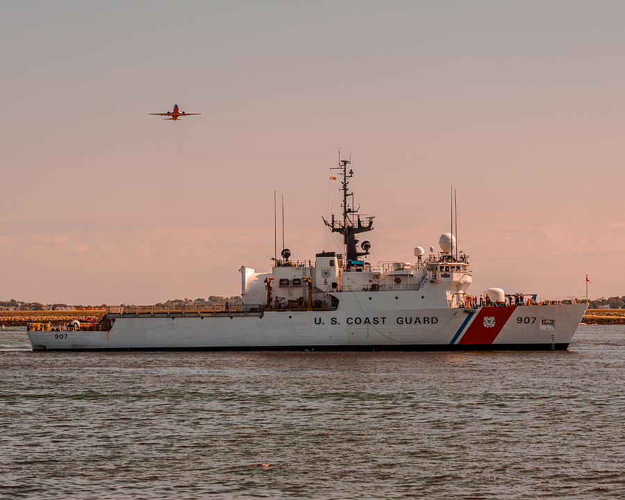 United States Coast Guard Cutter Escanaba WMEC-907 Photograph by Brian MacLean