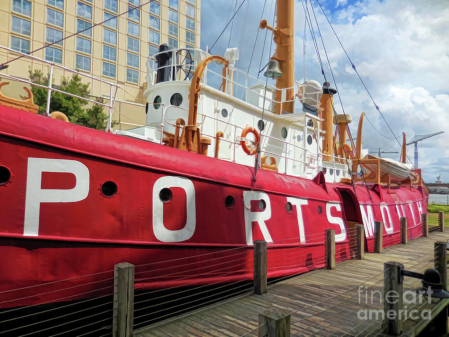 United States Lightship Portsmouth 6 Painting by Jeelan Clark