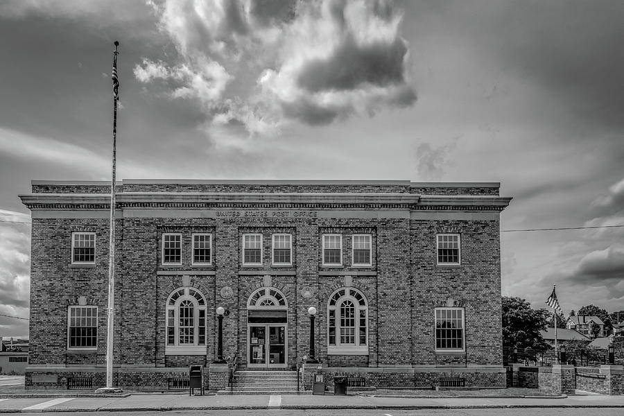 United States Post Office - Ishpeming MI  BW Photograph by Paul LeSage