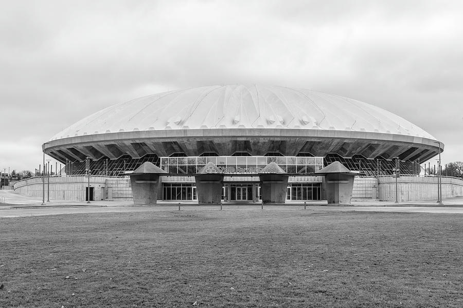 Basketball Photograph - University of Illinois State Farm Center  by John McGraw