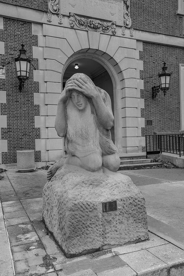 University of Illinois Statue 1 Photograph by John McGraw