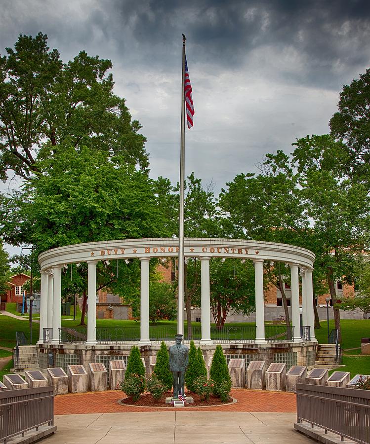 University Of North Alabama Photograph - University Of North Alabama Memorial by Mountain Dreams University Of North Alabama Photograph - University Of North Alabama Memorial by Mountain Dreams