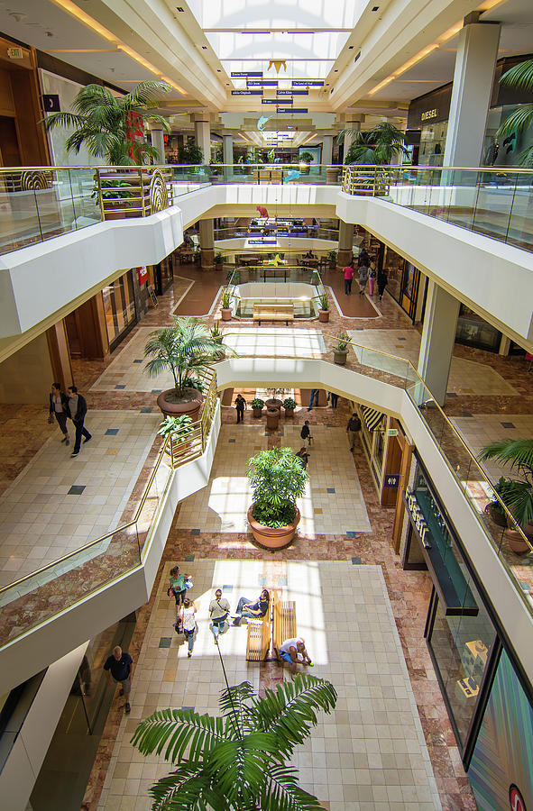 Upscale California Mall Photograph By Robert Vanderwal - Fine Art America