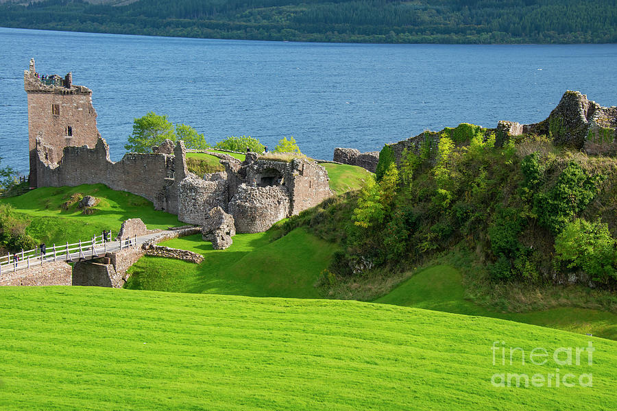 Urquhart Castle on Loch Ness Photograph by Bob Phillips