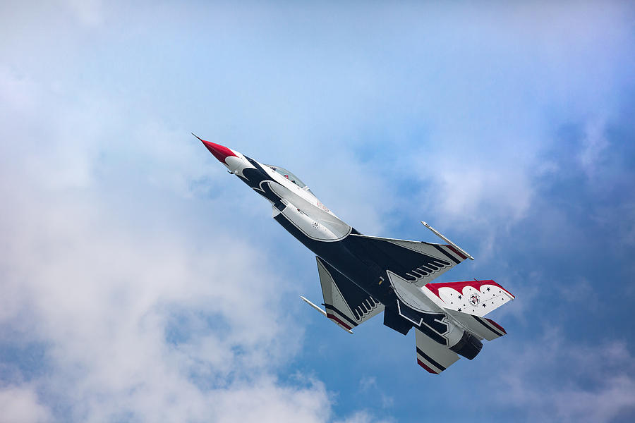 U.S. Air Force Thunderbird Photograph by Dale Kincaid
