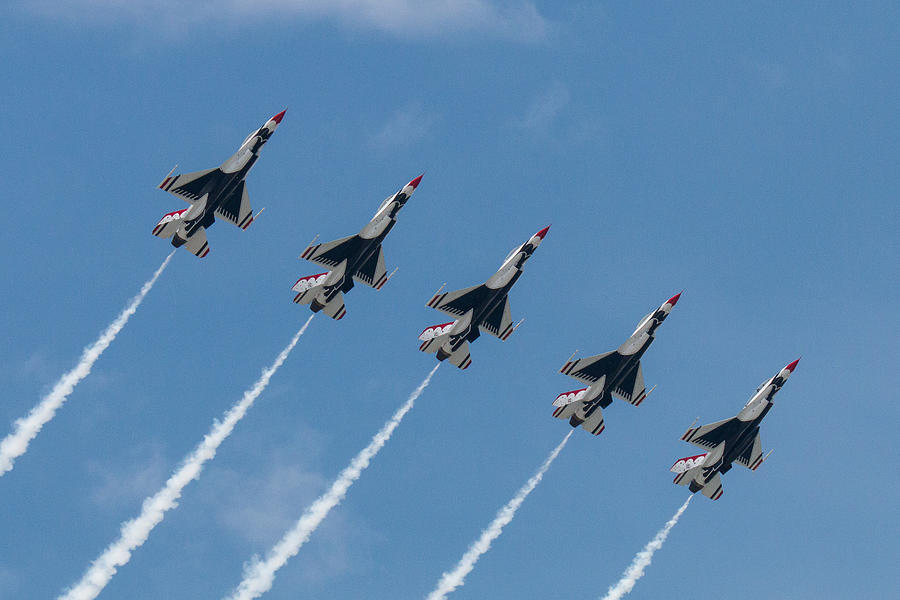 U.S. Air Force Thunderbirds Five Across Photograph by Tony Hake