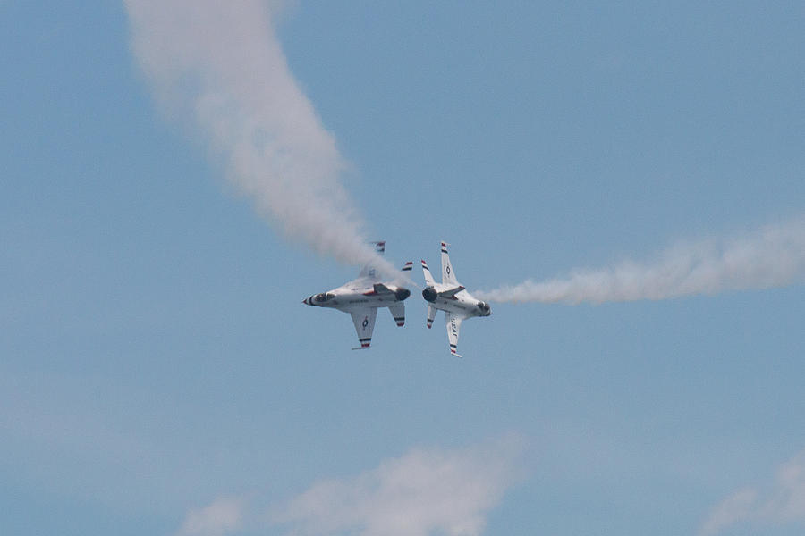 U.S. Air Force Thunderbirds Solos Cross Photograph by Tony Hake